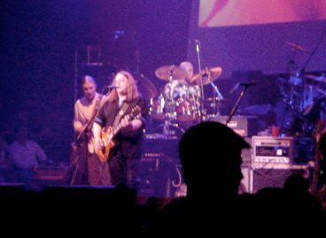 Warren plays the blues at Beacon 3/22/03.